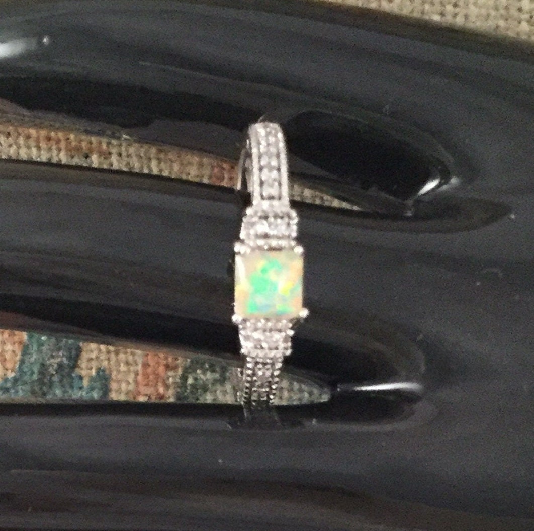 Estate opal rings discount