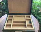 Antique Vintage Travelling Travel Vanity or Sewing or Jewellery Jewelry Case Box Caddy Notion Make up cosmetics trays compartments
