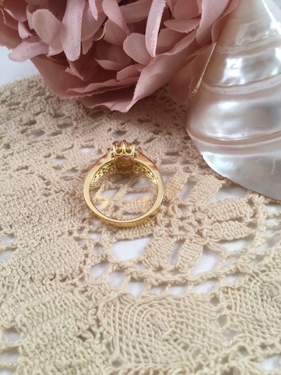 Vintage Jewellery Yellow Gold Ring with Pink and … - image 9