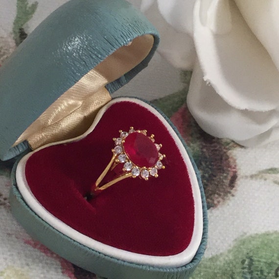 Vintage Jewellery Yellow Gold Ring with Ruby and … - image 4