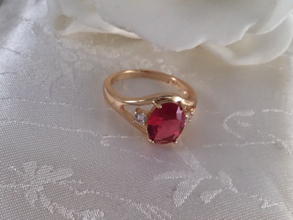 Vintage Jewellery Yellow Gold Ring with Ruby and … - image 7