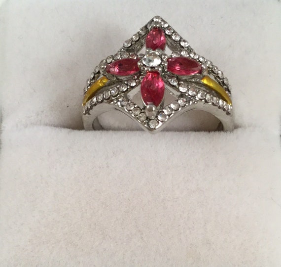 Vintage Jewellery Yellow Gold Ring with Rubies an… - image 3