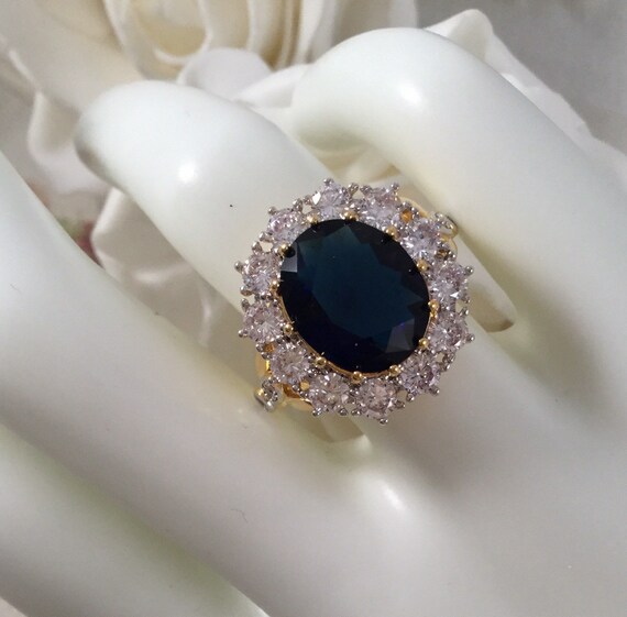 Vintage Jewellery Yellow Gold Ring with Blue and … - image 3