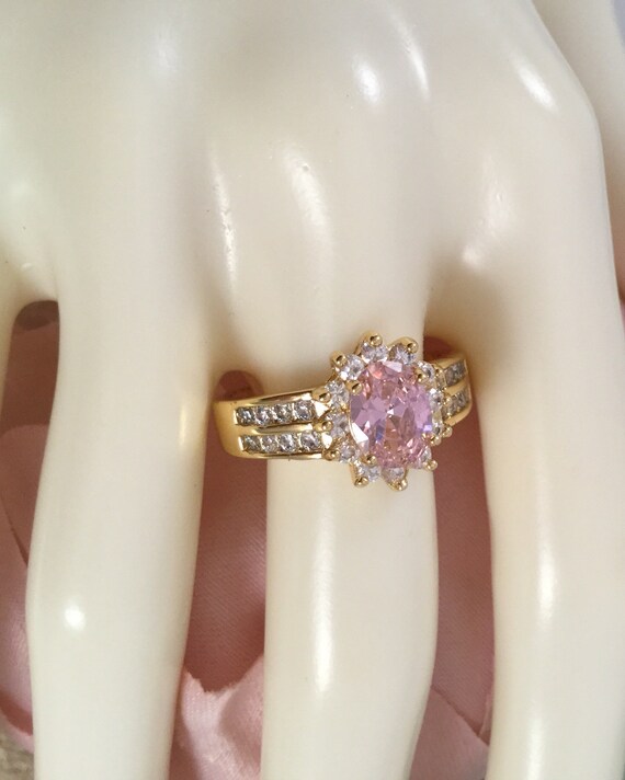 Vintage Jewellery Yellow Gold Ring with Pink and … - image 7