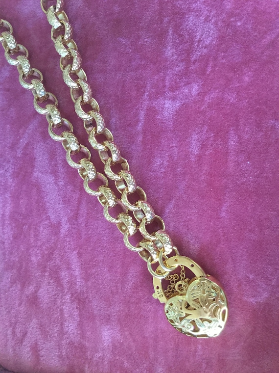 Vintage Jewellery Yellow Gold Embossed Chain Neck… - image 2