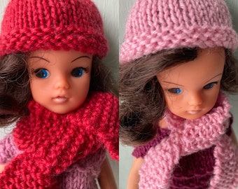 Sindy hat and scarf. Hand knitted beanie style hat and matching scarf set for Sindy size dolls and other teenage/fashion dolls.