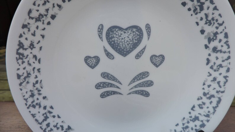 11pc Corning Corelle BLUE HEARTS Cereal or Soup Bowls Salad Plates