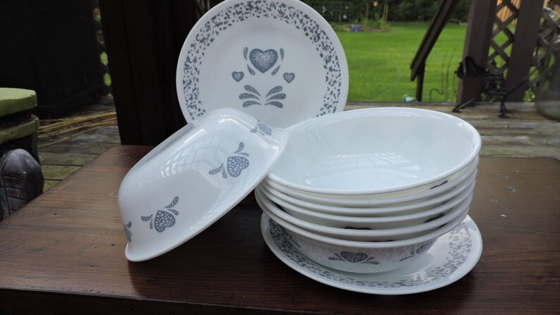 11pc Corning Corelle BLUE HEARTS Cereal or Soup Bowls Salad Plates