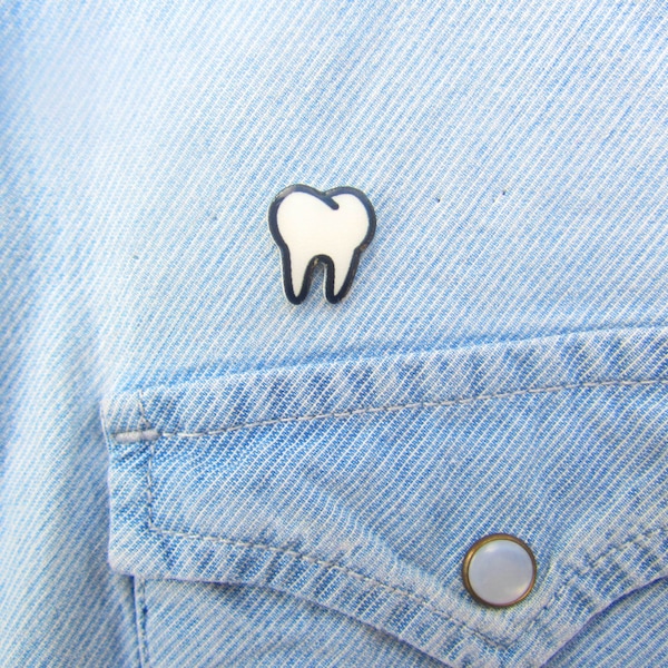 Tooth Lapel Pin, Teeth Pin, Tooth Accessories, Dental Gift, Dental Jewelry, Dentist Pin, Dentist Jewelry, Dental Accessories, Gag Gift