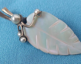 Midcentury Brooch, Mother of Pearl Leaf and Brass Pin.