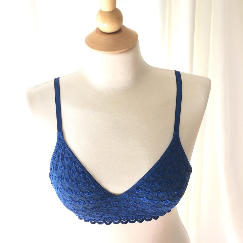 Mesh Bra With Embroidered