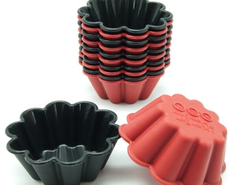 Freshware CB-305RB 12-Pack Pure Silicone Flower Shaped Reusable Cupcake and Muffin Baking Cups, Black and Red Colors, BPA Free