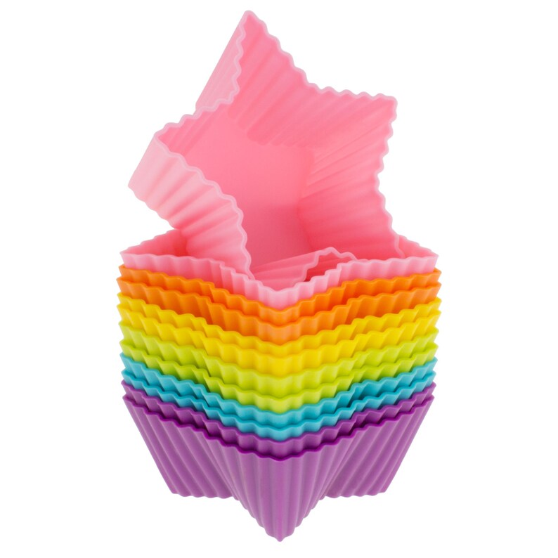 Freshware CB-303SC 12-Pack Silicone Mini Star Baking Cups - Thumbnail 2