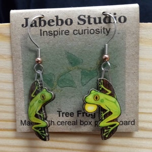 Tree Frog Earrings by Jabebo, Inspiring Curiosity with recycled Cereal boxes