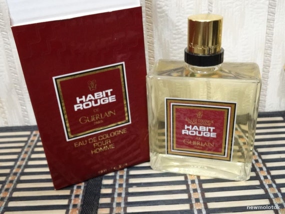 habit rouge