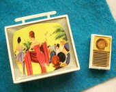 1963 Miss Barbie GO TOGETHER ACCESSORIES Early Vintage T V w great graphics, Transistor Radio -Excellent Appliances Furniture Tv