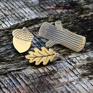 Oak pins set of 3 - autumn badges for lumberjacks and nature lovers