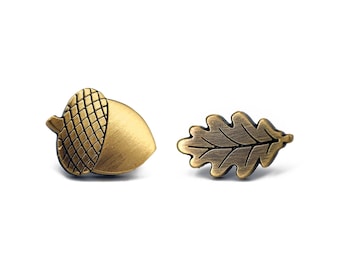 Oak pins set of 2 - autumn badge for nature lovers