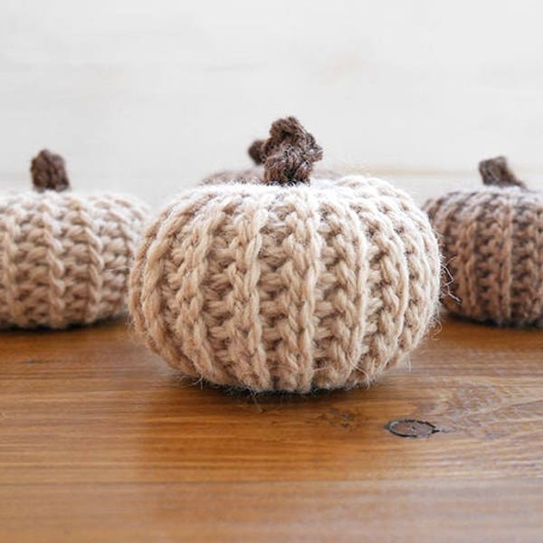 Crochet pattern pumpkin, crochet pumpkins, fall decor, table decor, crochet pumpkin pattern