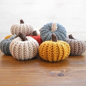 Fall crochet patterns, crochet pumpkin amigurumi, small crochet pumpkins, how to crochet a pumpkin tutorial, crochet fall decor