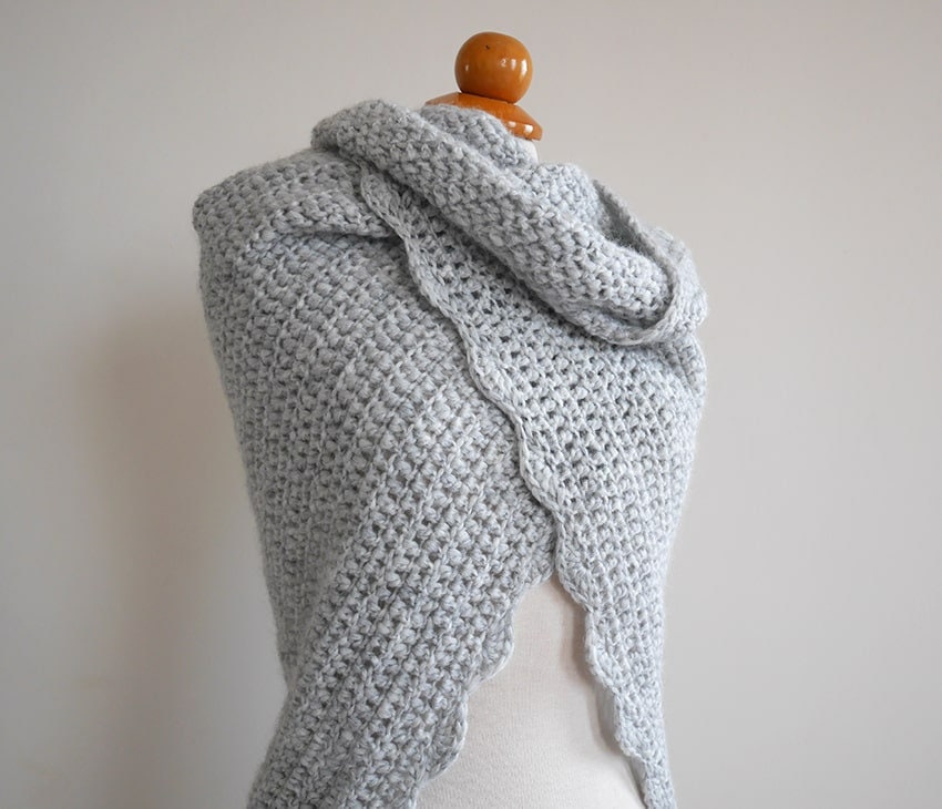 Beginner Crochet Triangle Shawl Pattern: Easy Bulky Yarn Wrap (PDF ...