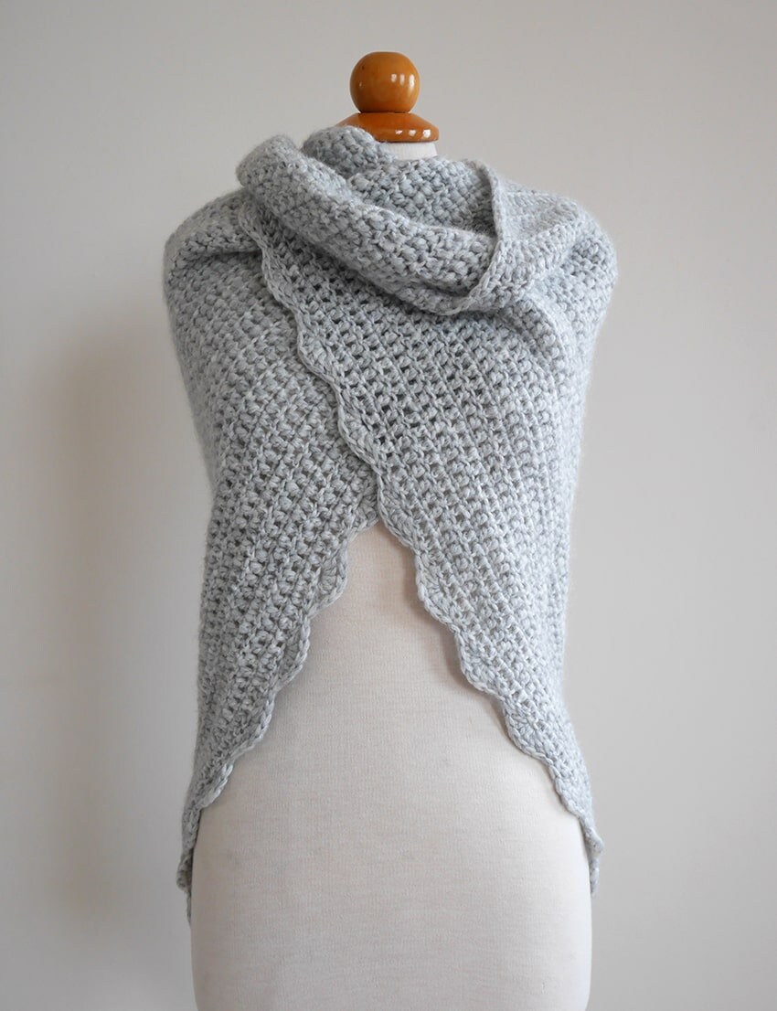 Beginner Crochet Triangle Shawl Pattern: Easy Bulky Yarn Wrap (PDF ...