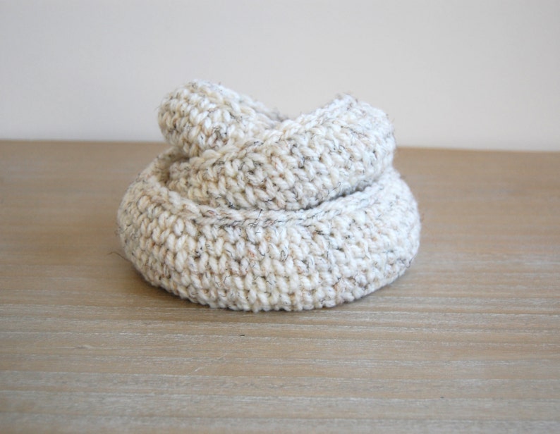 Crochet bowl pattern, nesting basket crochet pattern, nesting bowls, entryway storage, home storage ideas image 1