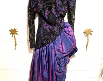 Vintage Seidentaft Kleid Kleid Lila Spitze Perlen Bolero Jacke Trägerlos High Cut Schwarz Lila Ballkleid Ballkleid Moshe Tänzer 80er Jahre Pailletten
