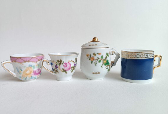 Lot 6 Tasses à Collection- Sans Sous-tasse- Décoration D'artiste- Porcelaine De France- Peints à Main- Collection- Vitrine- Décoration