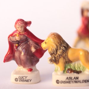 Narnia Disney-Bean Fève Minifigurines 12 figurines Hand painted Porcelain/ ceramic figurines Collection Fabophilie image 2