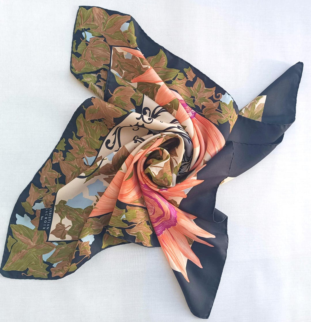 Y605-116　Christian Lacroix シルク 大判スカーフ Christian Lacroix- Silk Scarf/face Mask- 100% Silk- Hand Rolled