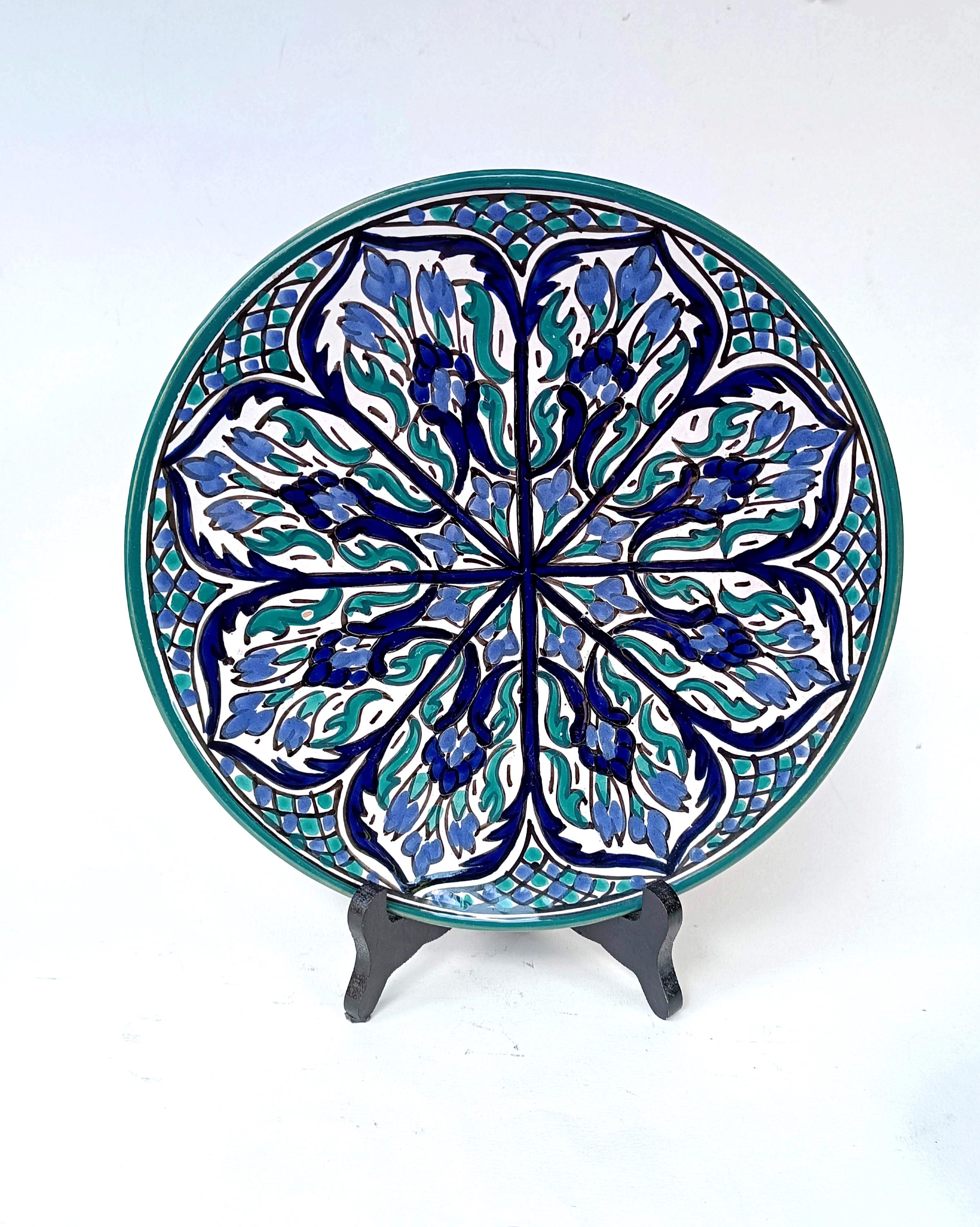 BELLE ASSIETTE PLATE ANCIENNE DECOR MADAME BERNARD fin 19ème siècle EUR