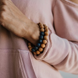 sandalwood + blue lapis lazuli meditation bracelets | yoga bracelets | unisex bracelets | mens bracelets