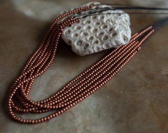 roségoldene mehrschichtige Perlenkette | mehrreihige Halskette