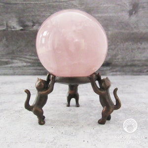 Three Cats Crystal Ball Stand