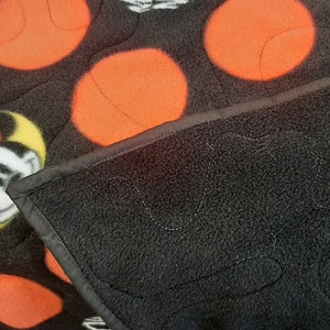 Back fleece is black