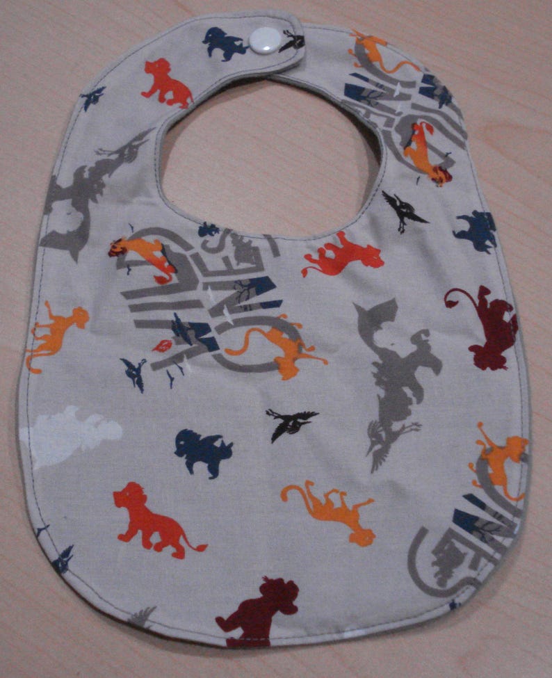 gray bib