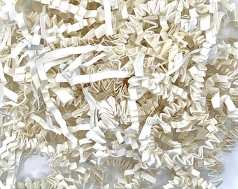 1/4 Pfund Classic Ivory Crinkle Cut geschreddertes Papier für Verpackungen | Geschenkschachtel Shred | Hohlkörper | Schredden | Partyzubehör | Hochzeitsdekor