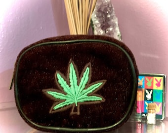 Rasta Marijuana Leaf Small 3.5 in Zipper Storage Coin Purse Herb Tobacco Pouch 