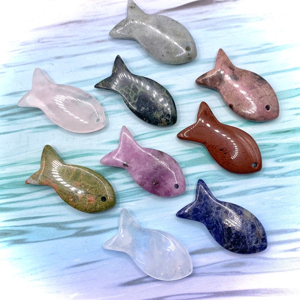 mini crystal FISHY, gemstone fish, carved stone fishie, miniature ocean animal, aquarium decor, healing stone, crystal animal, stone carving