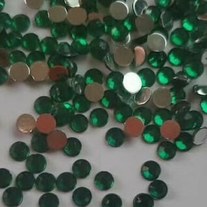 CraftbuddyUS 1000pcs 4mm Green Flat Back Diamante Crystal Rhinestone Gems DIY
