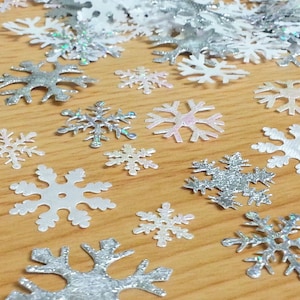 CraftbuddyUS 200 X gemengde glitterstoffen kerstsneeuwvlokmotieven toppers Versieringen