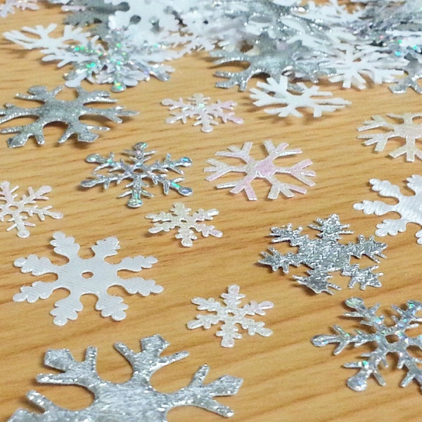 CraftbuddyUS 200 X Mixed Sparkly Fabric Christmas Snowflake Motifs Toppers Embellishments