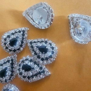 CraftbuddyUS 30mm x 20mmmm 10pcs Diamante & Black Faceted Teardrop Rhinestone Buttons