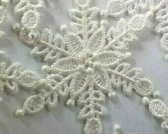 Craftbuddyus 10pcs 3 inch White Lace Fabric Flower Snowflake Patches, Craft, DIY, Trim