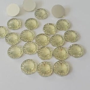 CraftbuddyUS 70pcs 10mm CLEAR Flat Back Point Diamond Round Diamante Resin Gems, DIY