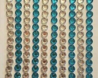 CraftbuddyUS 220 Stück 5 mm (10 Streifen) Blau & Klar selbstklebende runde Edelsteine, DIY