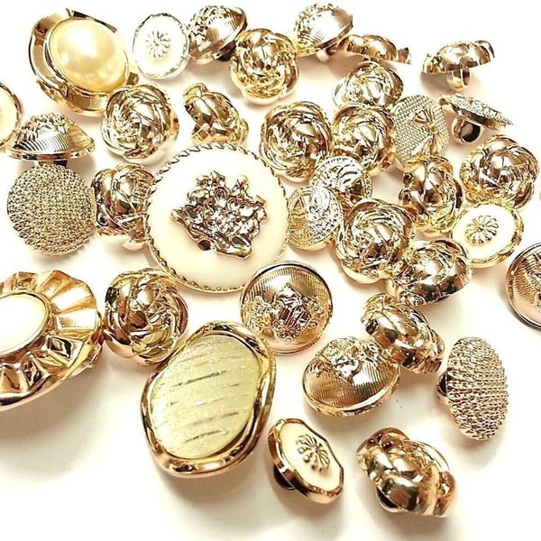 CraftbuddyUS 40 pièces boutons en acrylique doré, formes variées, embellissements, couture, confection de robes, travaux manuels