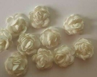 CraftbuddyUS 10pcs x 1.25in Cream Fabric Flower Motif Scrapbooking Craft DIY
