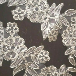 CraftbuddyUS 2 Aufnäher Elfenbein Weiß Spitze Motiv, DIY, Triim